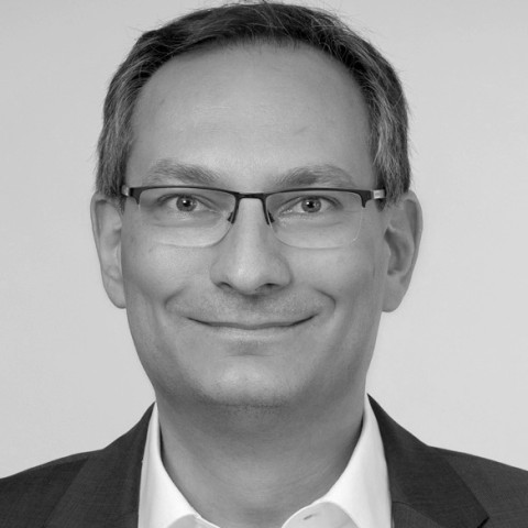 Nils Zeino-Mahmalat, Geschäftsführer des VDV eTicket Service